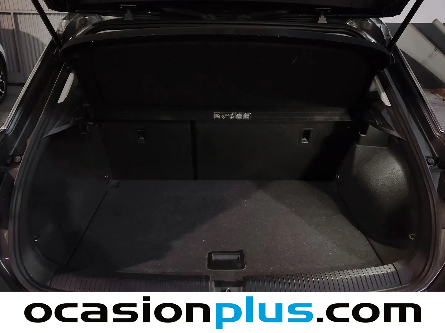 Foto Volkswagen T-Roc Volkswagen T-Roc Edition 1.6 TDI (115 CV)