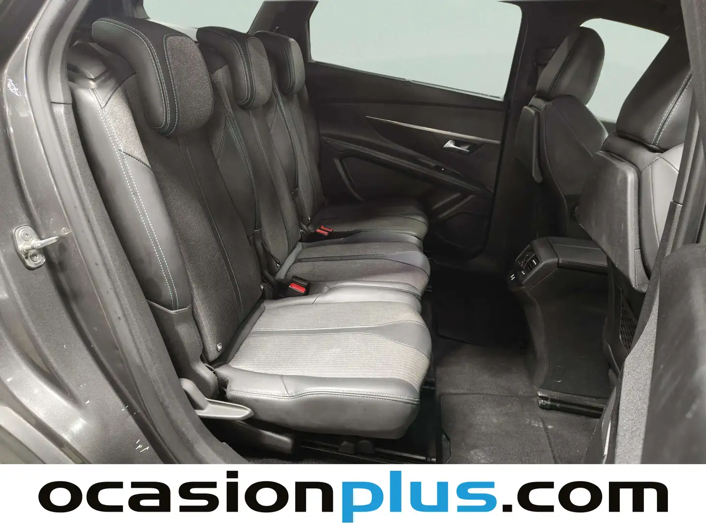 Foto Peugeot 5008 Peugeot 5008 PureTech 130 S&S Allure Pack EAT8 (130 CV)