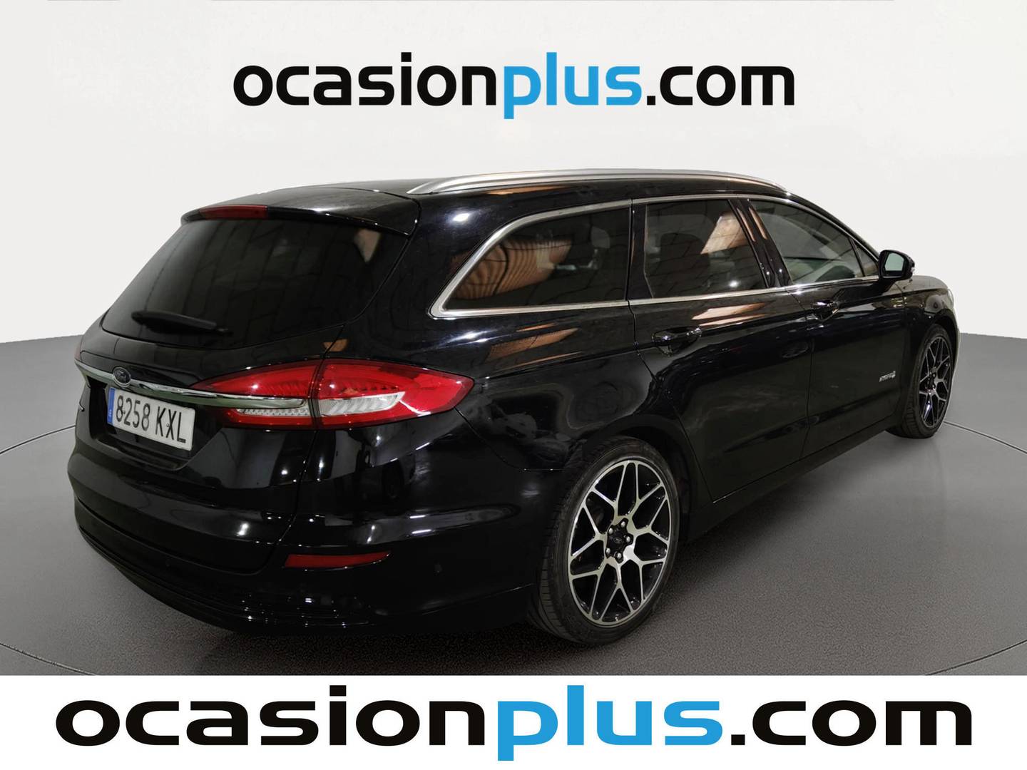 Foto trasera Ford Mondeo Ford Mondeo SportBreak 2.0 Híbrido Hev Titanium 138 kW (187 CV) derecha
