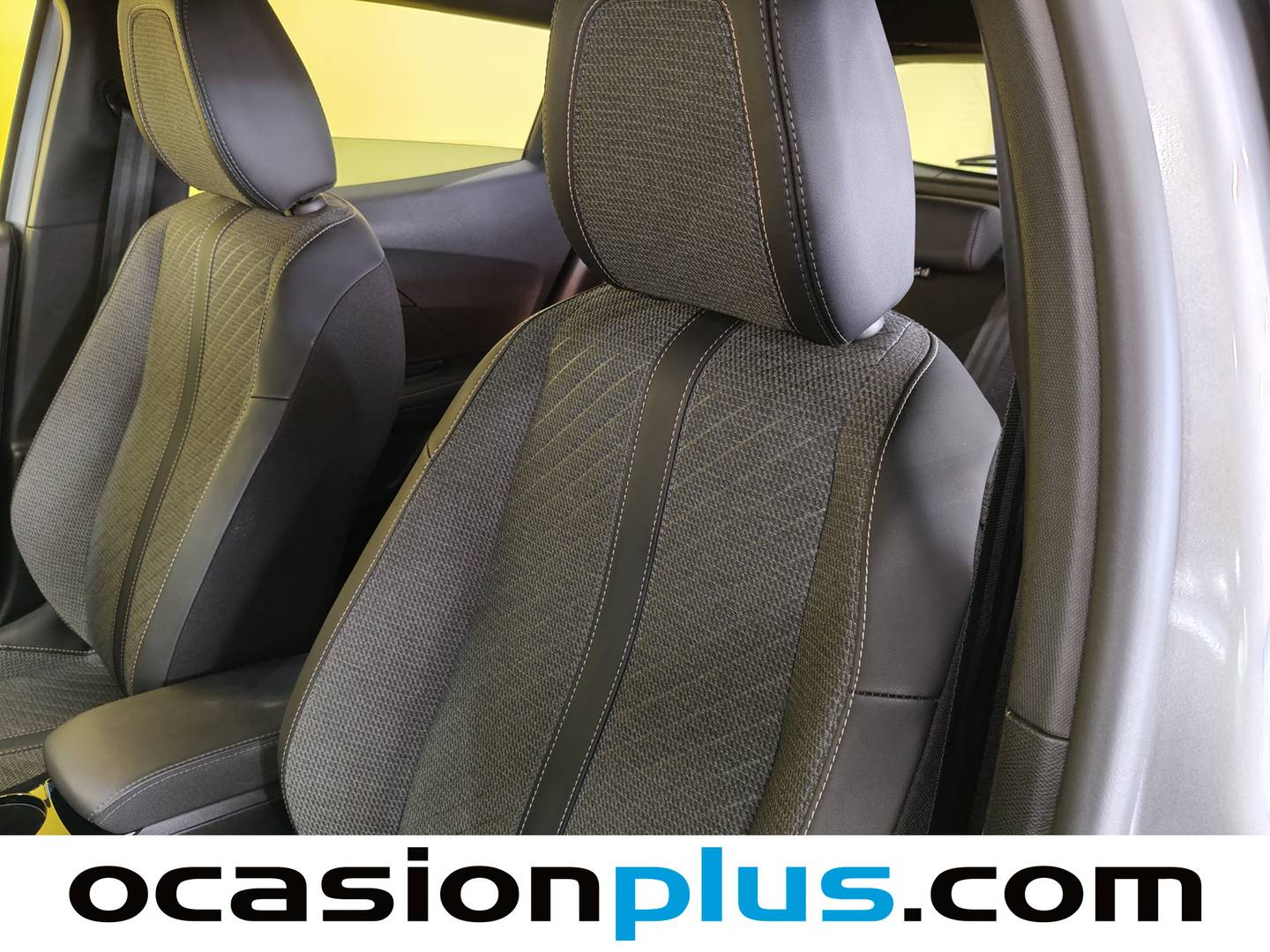 Extras del Peugeot 2008 Peugeot 2008 Allure Hybrid eDCS6 (145 CV)