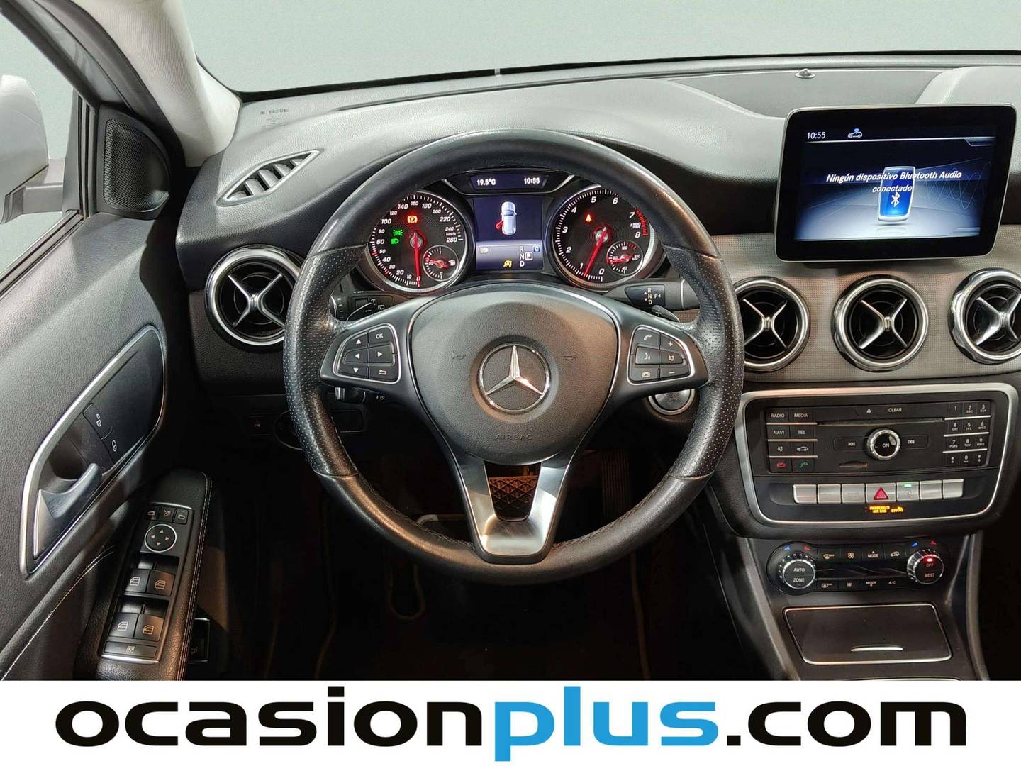 Foto Mercedes GLA Mercedes-Benz GLA 180 (122 CV)