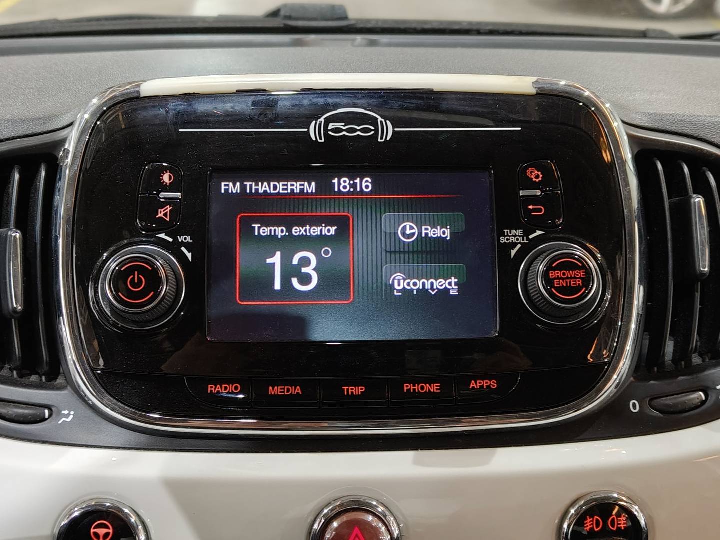 Foto Fiat 500 Fiat 500 1.2 8v Lounge (69 CV)