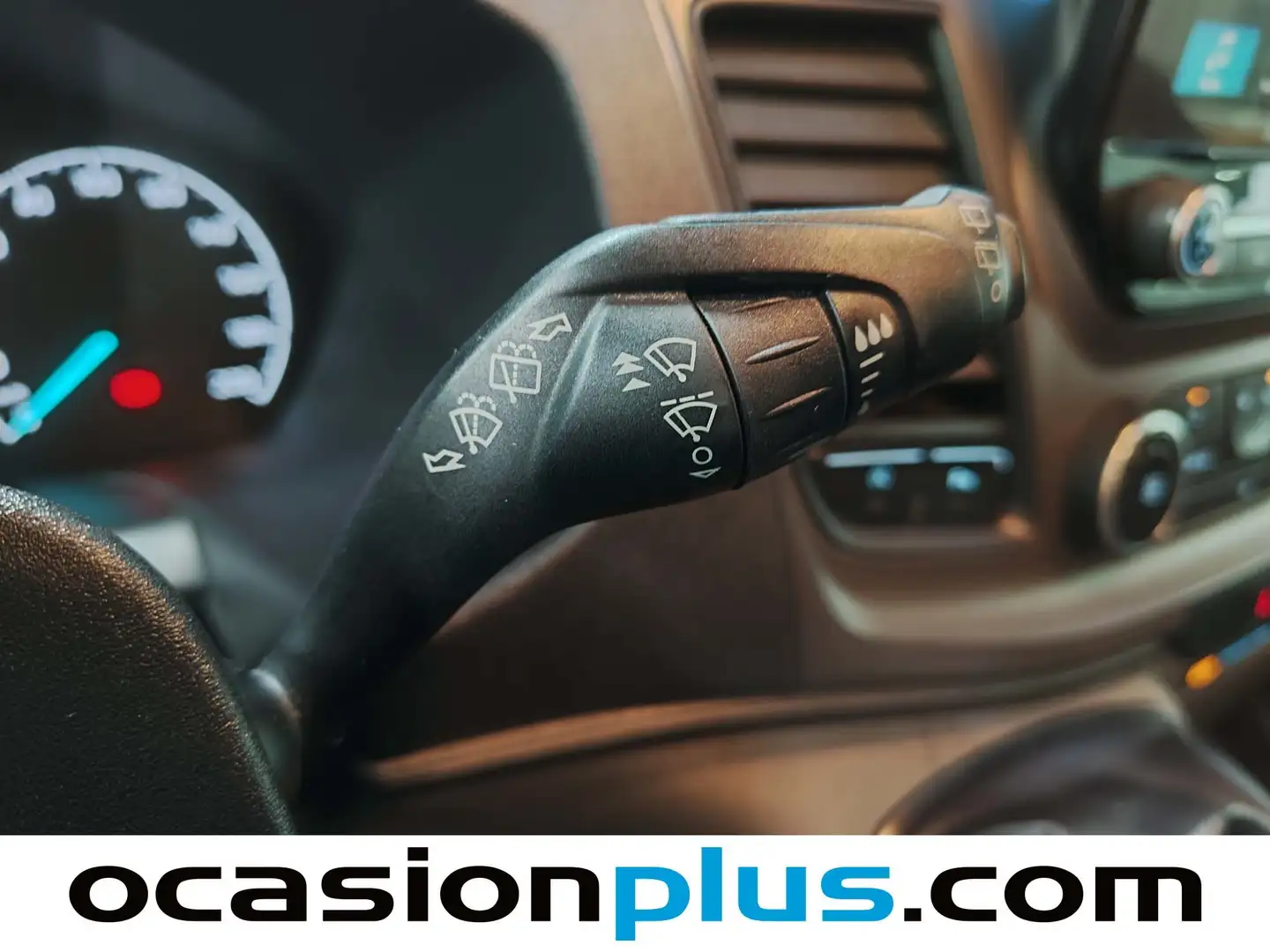 Foto Ford Transit Custom Ford Transit Custom Kombi 2.0 TDCI 320 L1 Trend  9 Plazas  (130 CV)