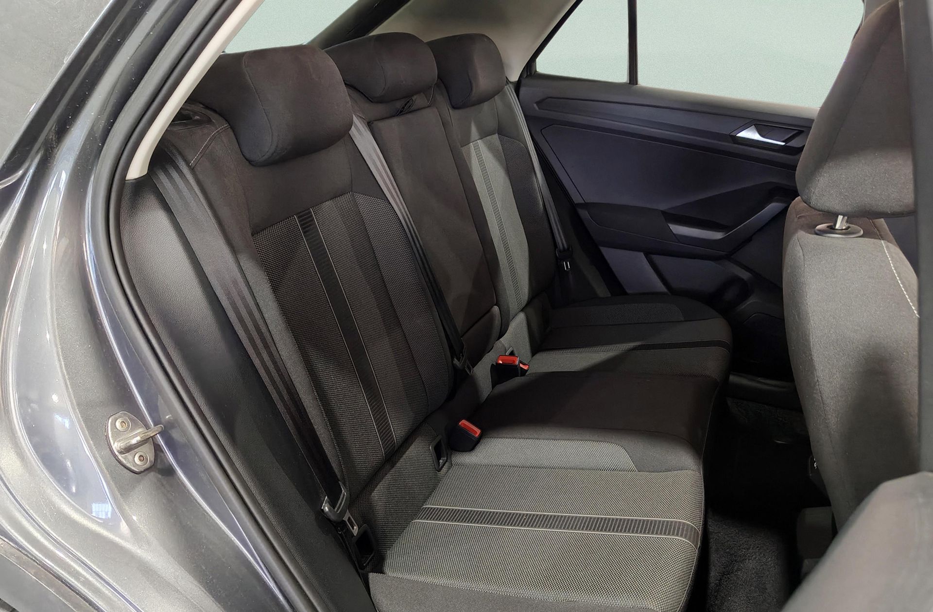 Volkswagen T-Roc Life 1.0 TSI - foto 18