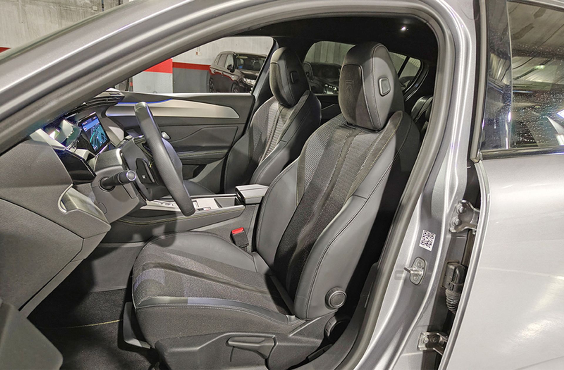 Peugeot 308 PureTech 130 GT EAT8 - foto 14