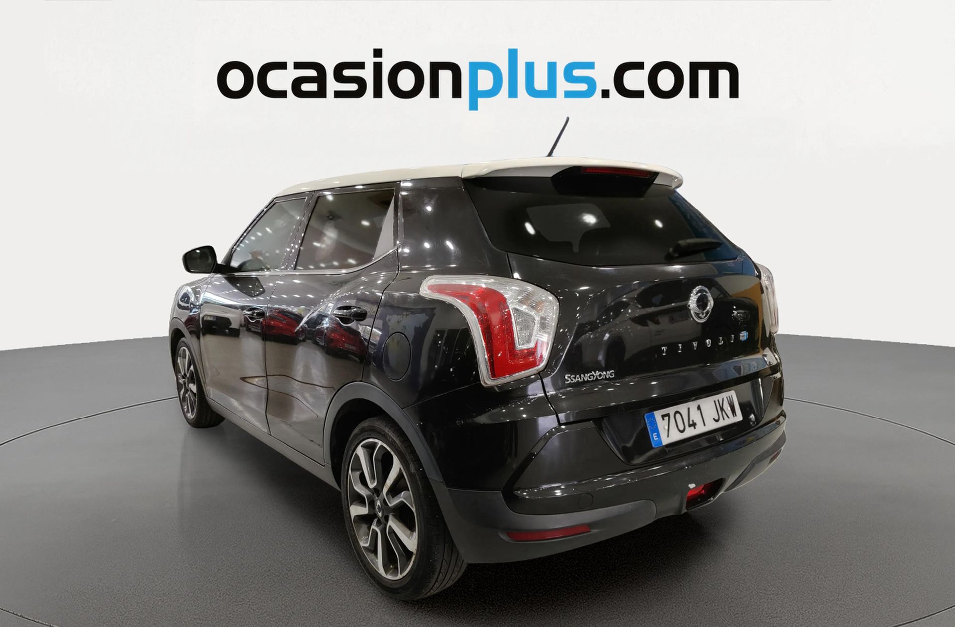 SsangYong Tivoli 1.6 D16T Limited 4x2 - foto 3