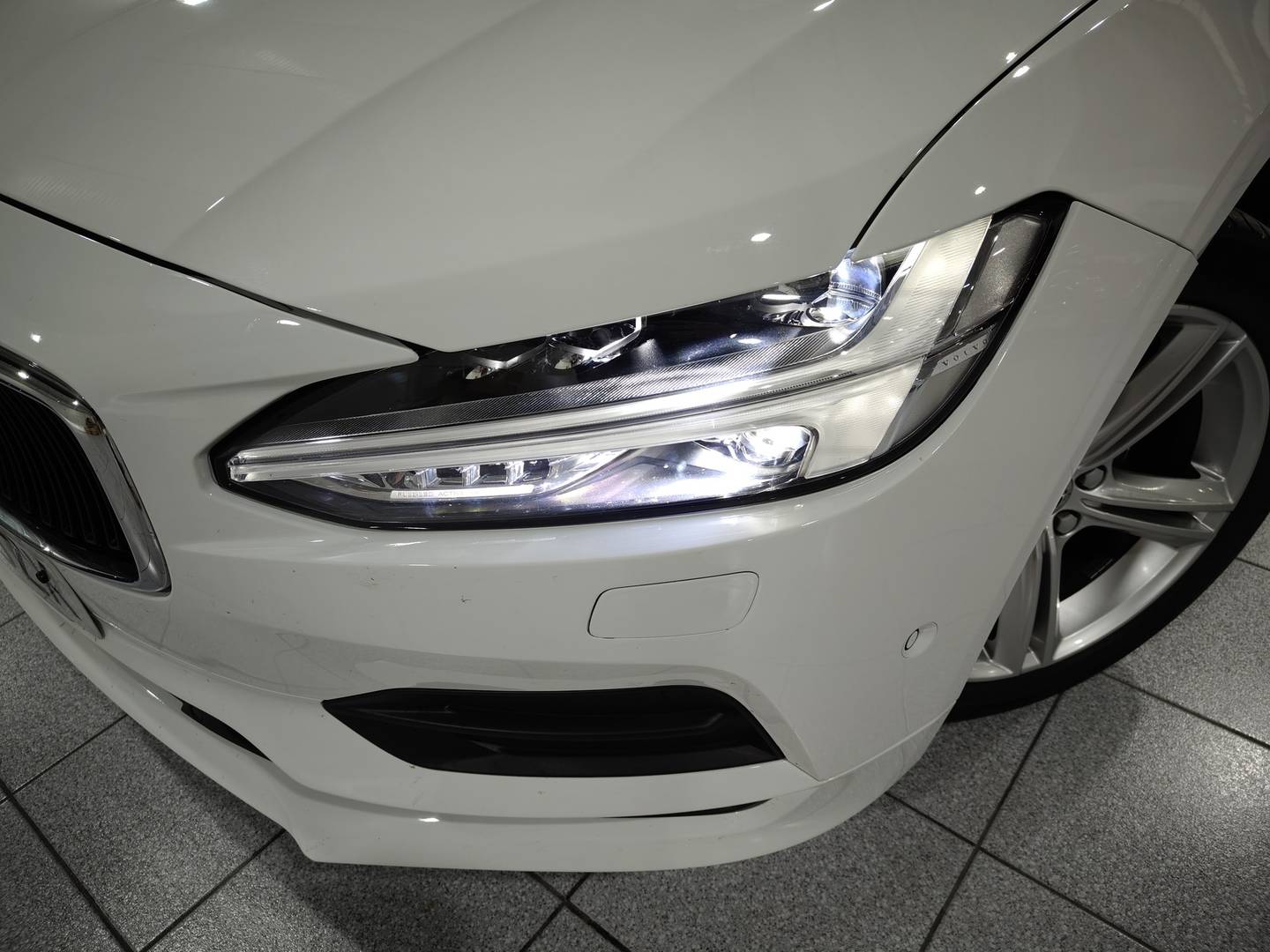 Foto Volvo S90 Volvo S90 2.0 D4 Momentum Auto (190 CV)