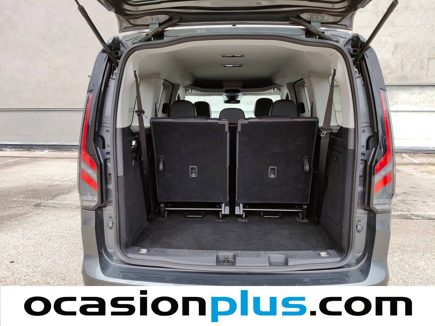 Fotos maletero Ford Tourneo Connect Ford Tourneo Connect 2.0 Ecoblue Active (102 CV) 7 Plazas
