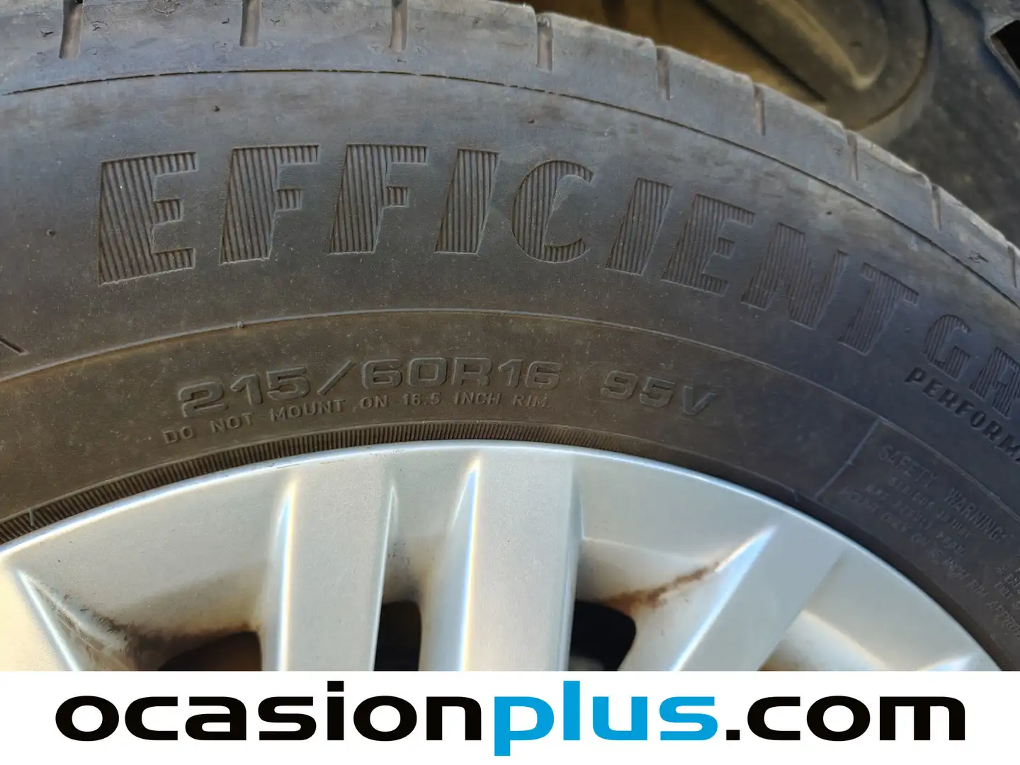 Foto Volkswagen T-Roc Volkswagen T-Roc Edition 1.6 TDI  (115 CV)