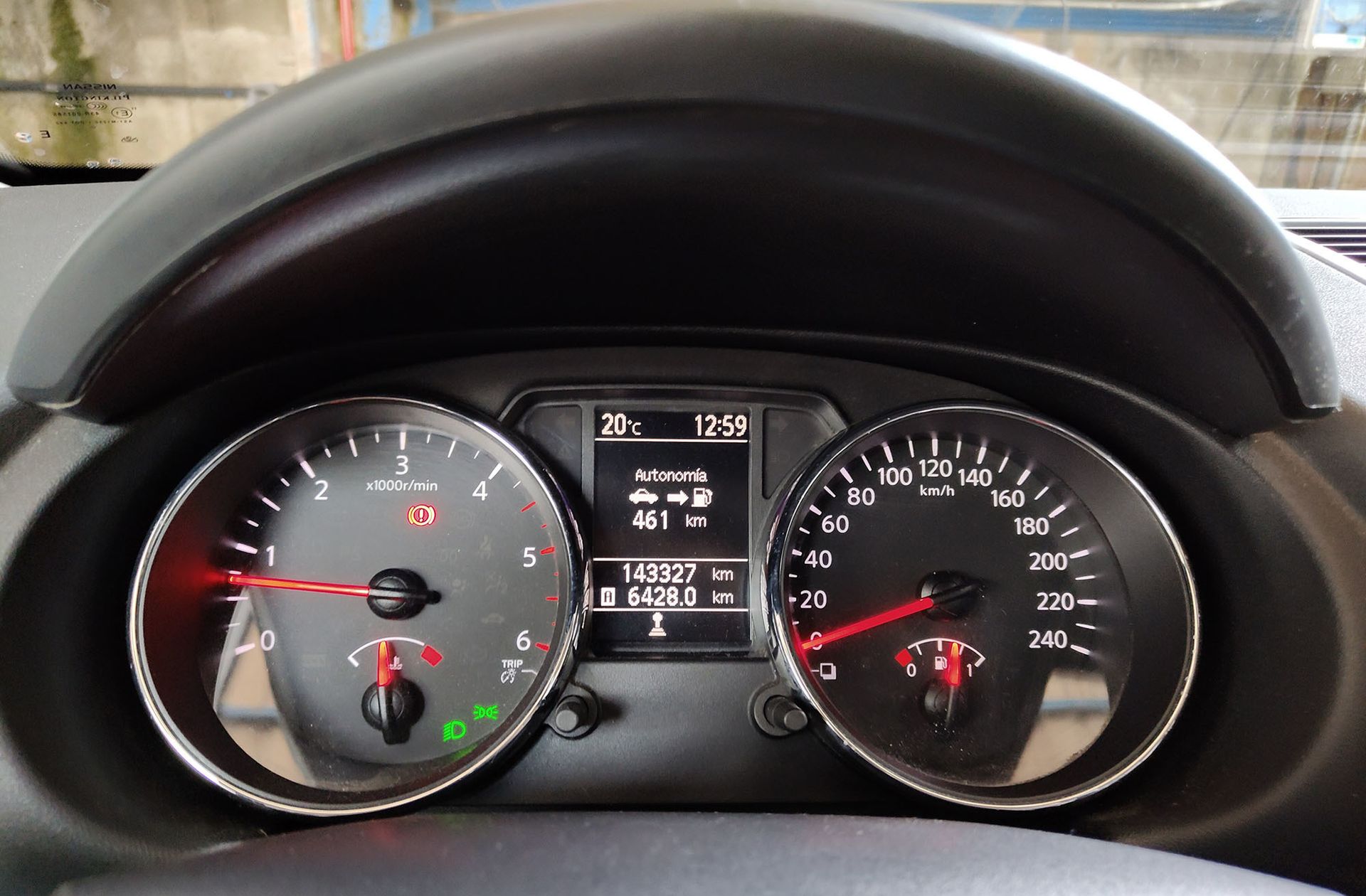 Nissan Qashqai 2.0 dCi Tekna Sport 4x2 - foto 23