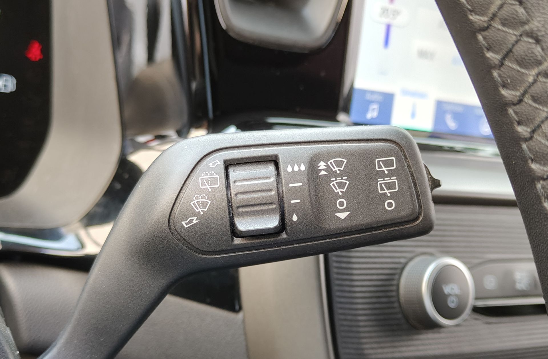 Ford Tourneo Courier 1.0 EcoBoost Trend - foto 28