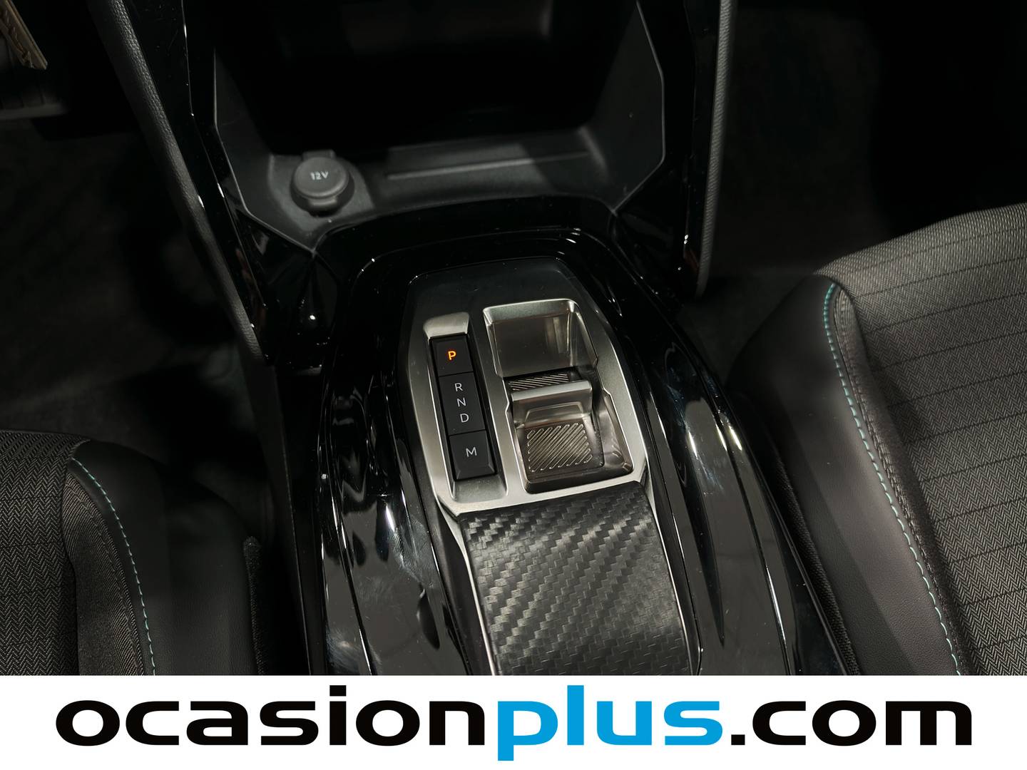 Foto Peugeot 2008 Peugeot 2008 PureTech 130 S&S Allure Pack EAT8 (130 CV)