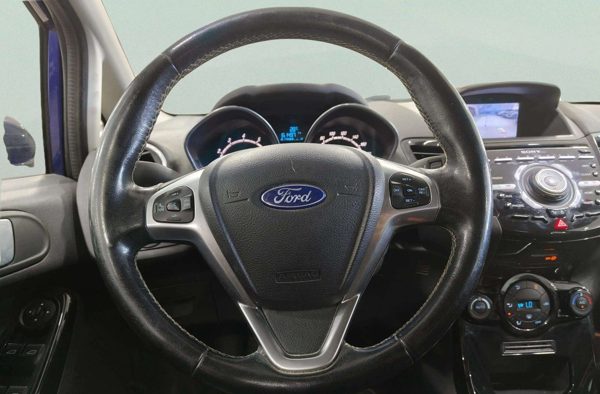 Ford Fiesta 1.0 EcoBoost Titanium - foto 6