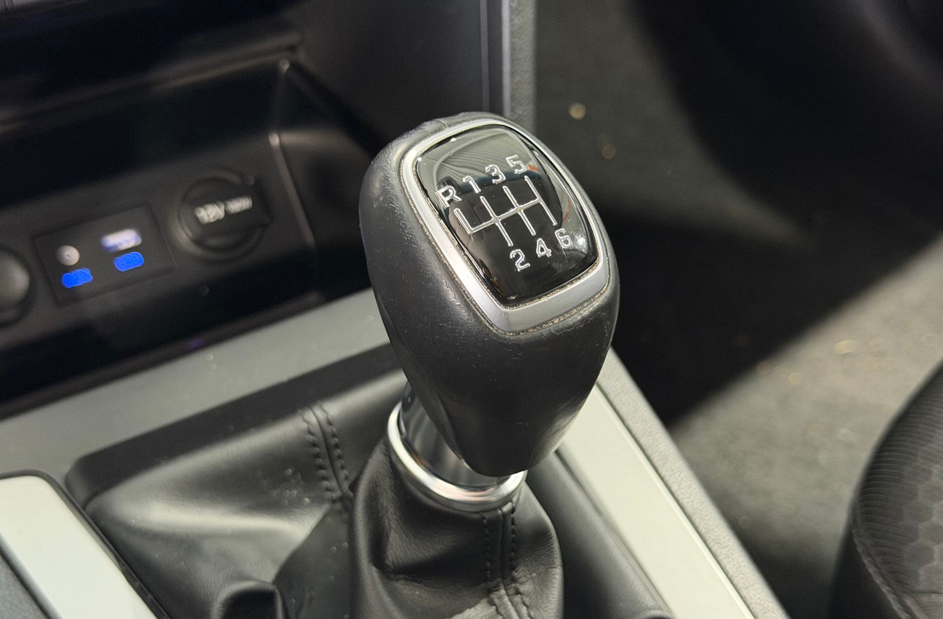 Hyundai Elantra 1.6 CRDi Tecno - foto 5