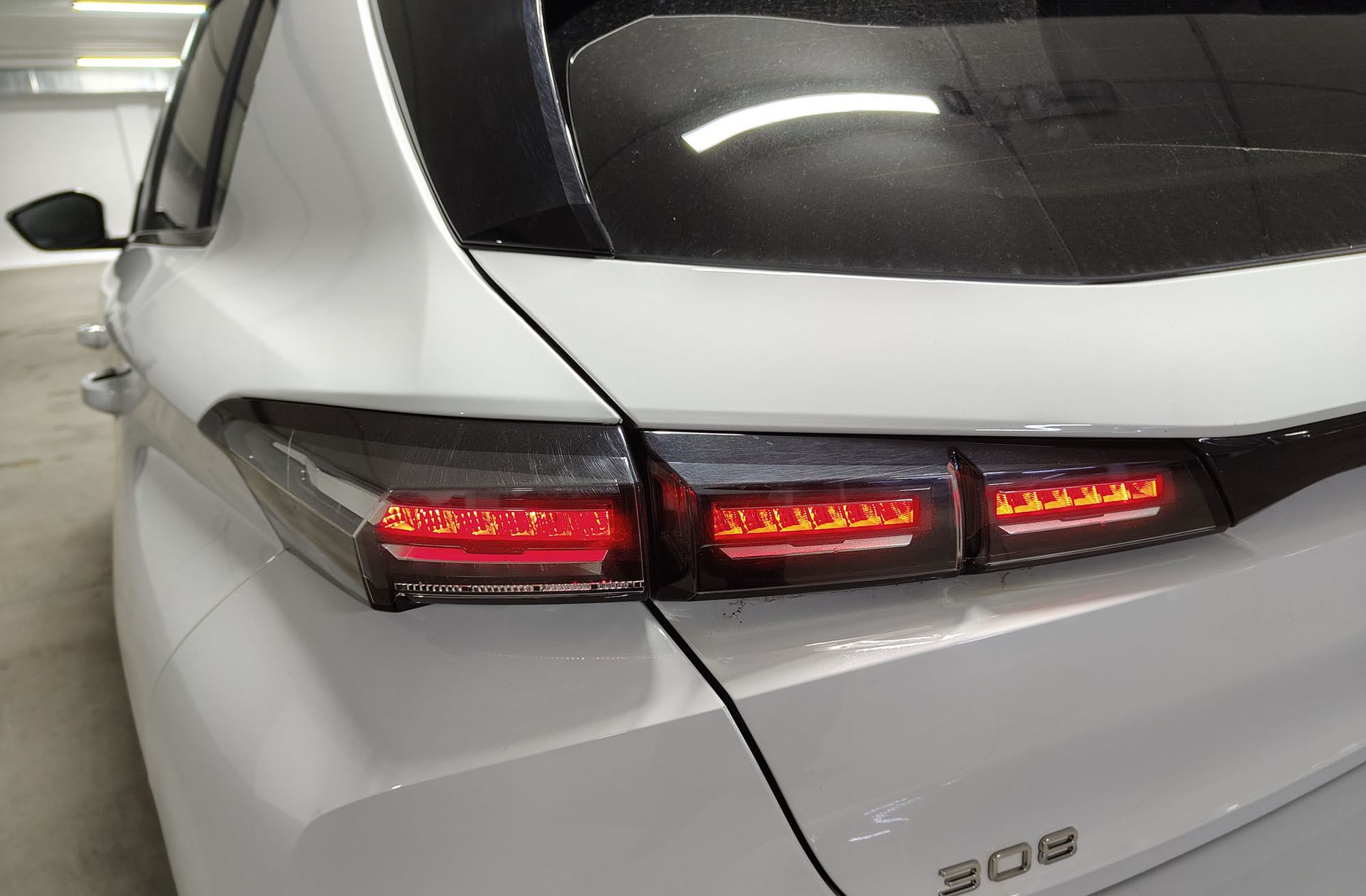 Peugeot 308 Allure Hybrid eDCS6 - foto 19