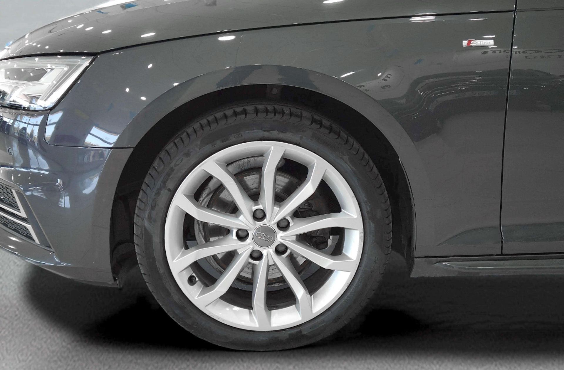 Audi A4 S line edition 2.0 TDI S tronic - foto 31