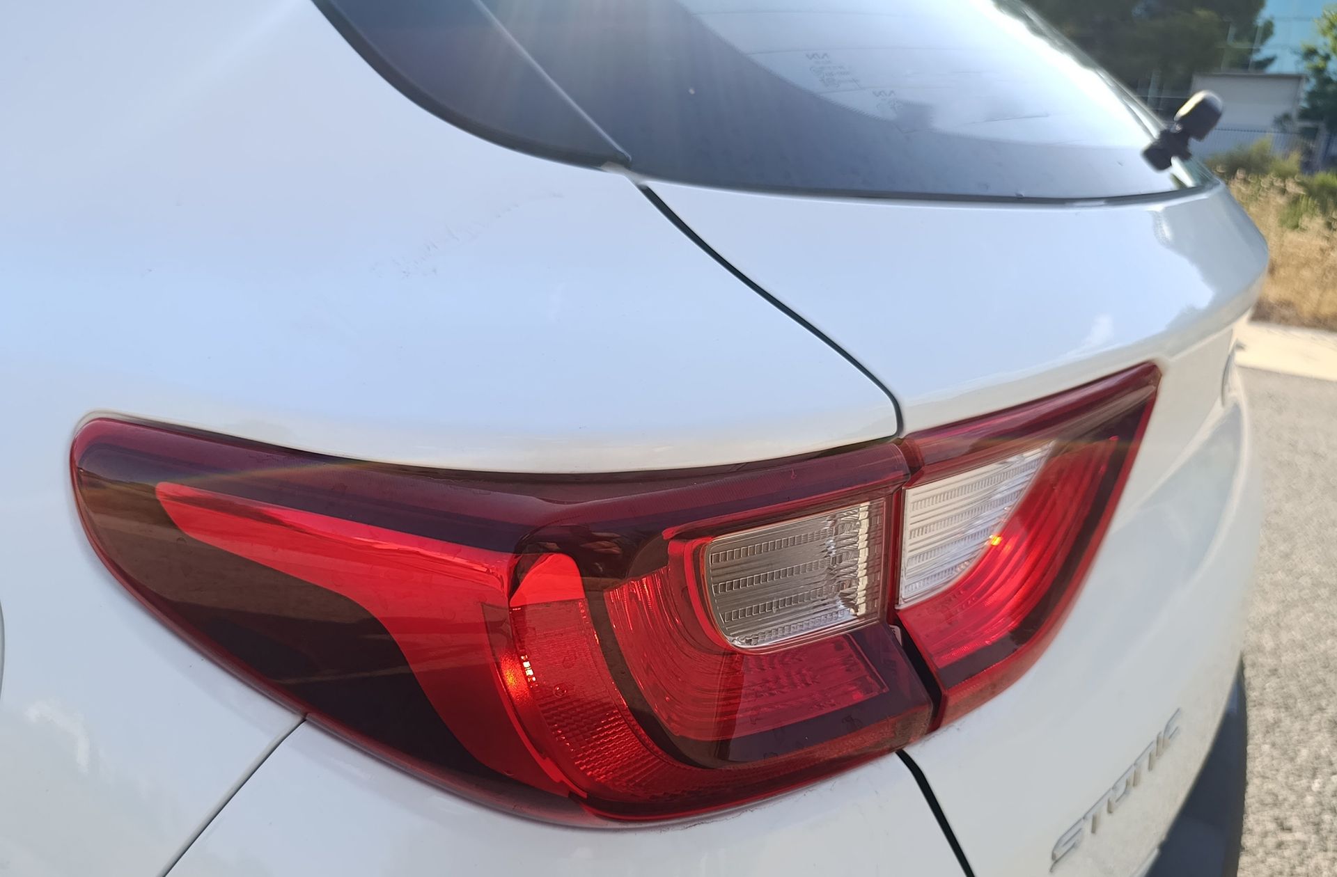 Kia Stonic 1.0 T-GDi Drive DCT - foto 17