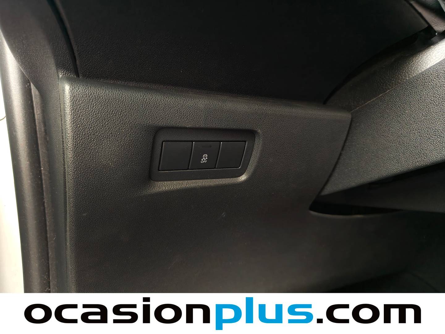 Extras y acabados del Citroën C3 Citroën C3 PureTech 68 Tonic (68 CV)