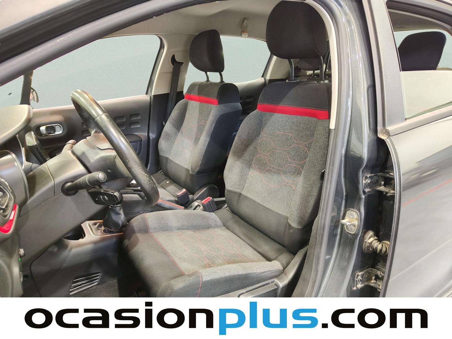 Foto asientos delanteros Citroën C3 Citroën C3 PureTech 82 Feel (83 CV)
