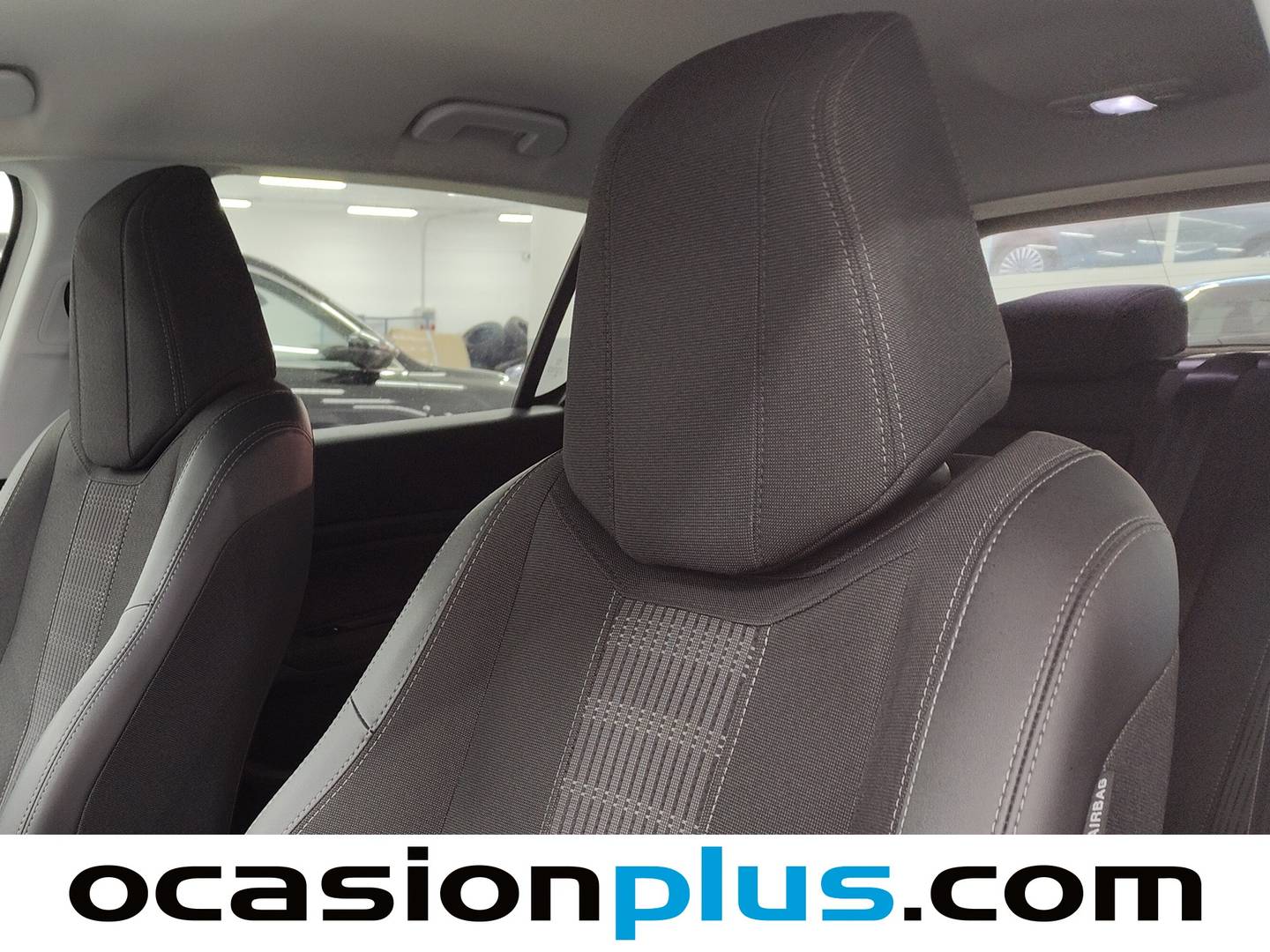 Extras y acabados del Peugeot 308 Peugeot 308 BlueHDi 130 S&S Allure (130 CV)
