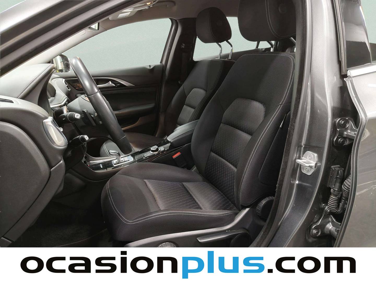 Foto asientos delanteros Infiniti Q30 Infiniti Q30 2.2D Premium 7DCT (170 CV)