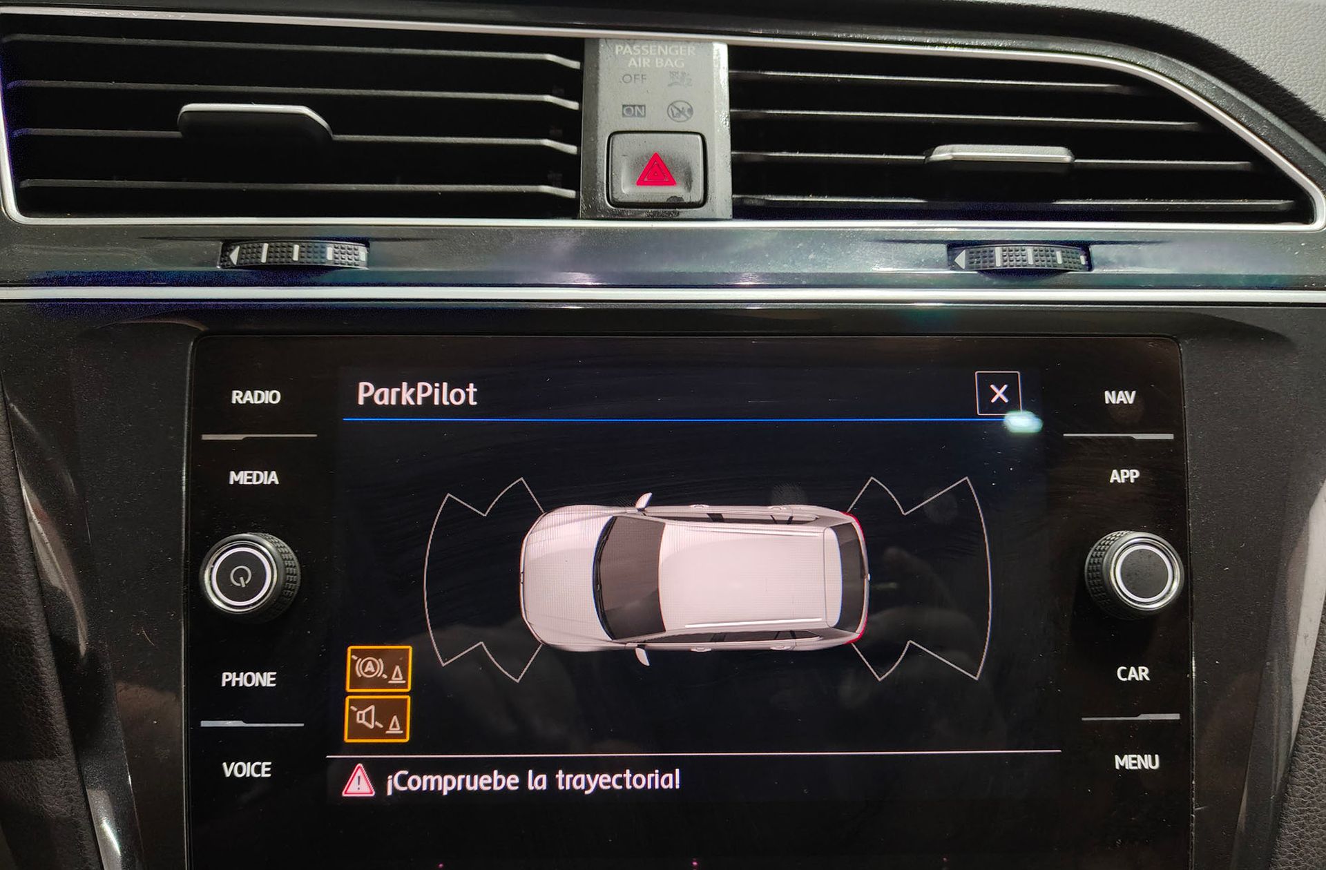 Volkswagen Tiguan Sport 2.0 TDI Pack R-Line - foto 10