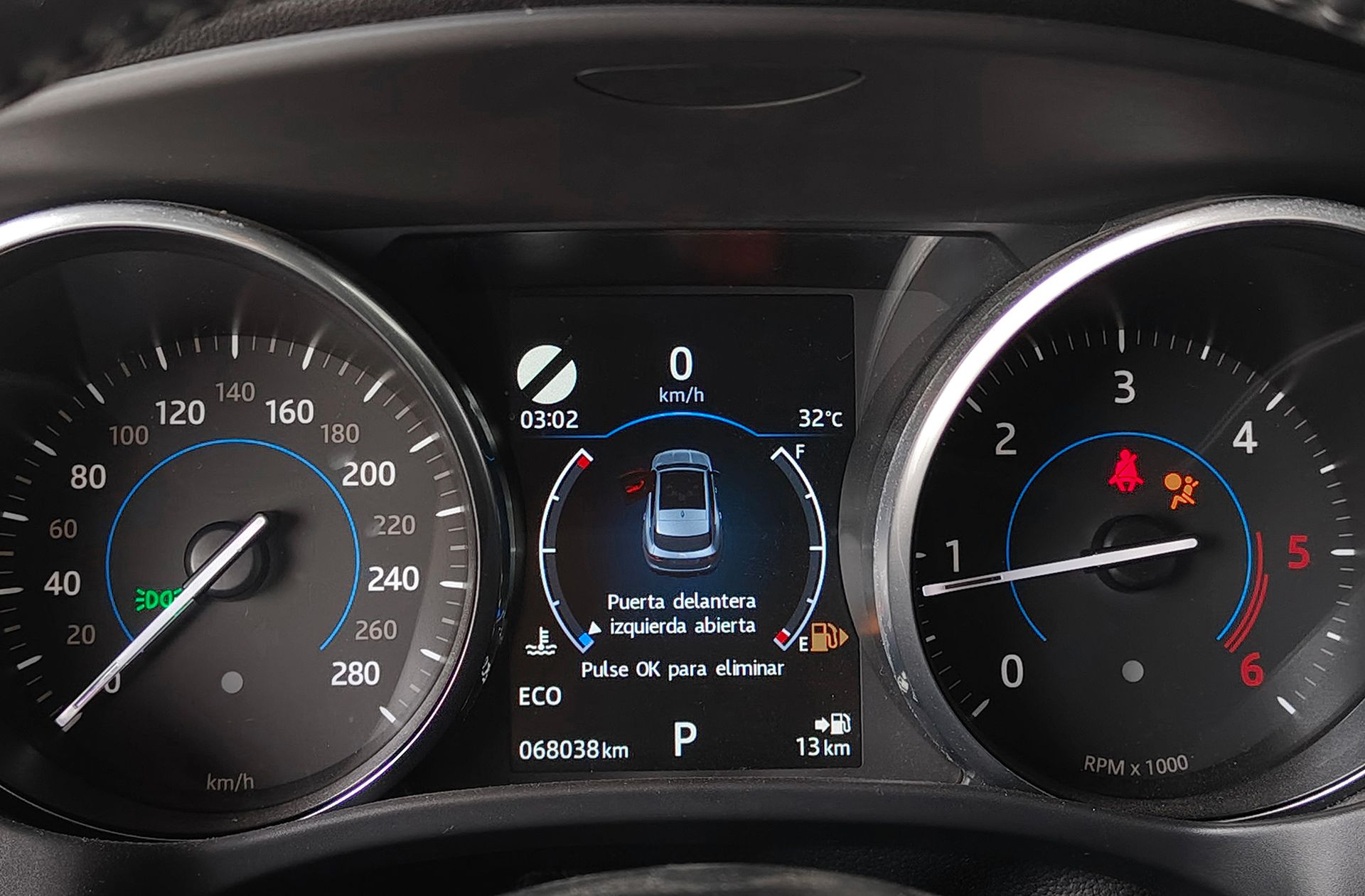 Jaguar F-Pace 2.0L i4D Prestige AWD - foto 28