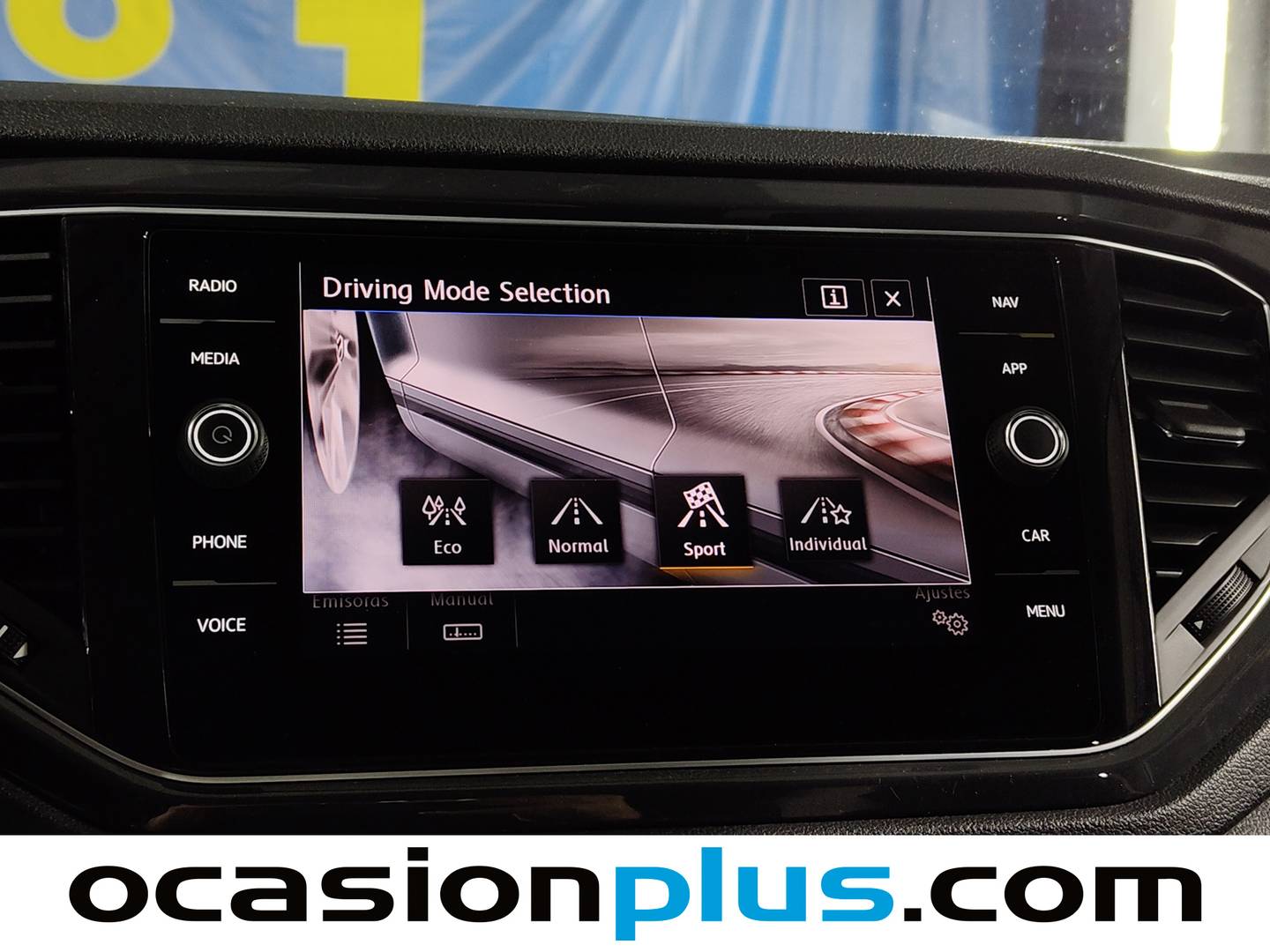 Foto Volkswagen T-Roc Volkswagen T-Roc Sport 1.5 TSI (150 CV) DSG