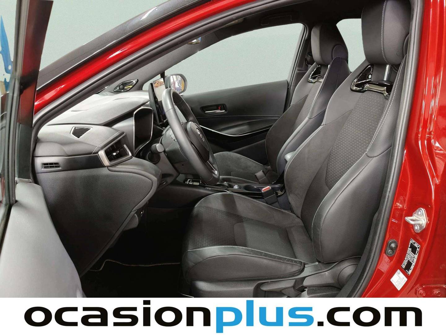 Foto asientos delanteros Toyota Corolla Toyota Corolla 140H Style Edition (140 CV)