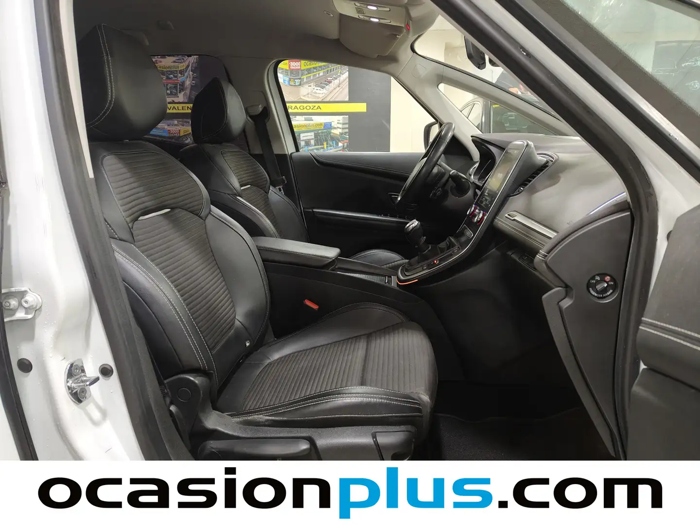 Foto Renault Scénic Renault Scenic Zen Energy TCe (130 CV)