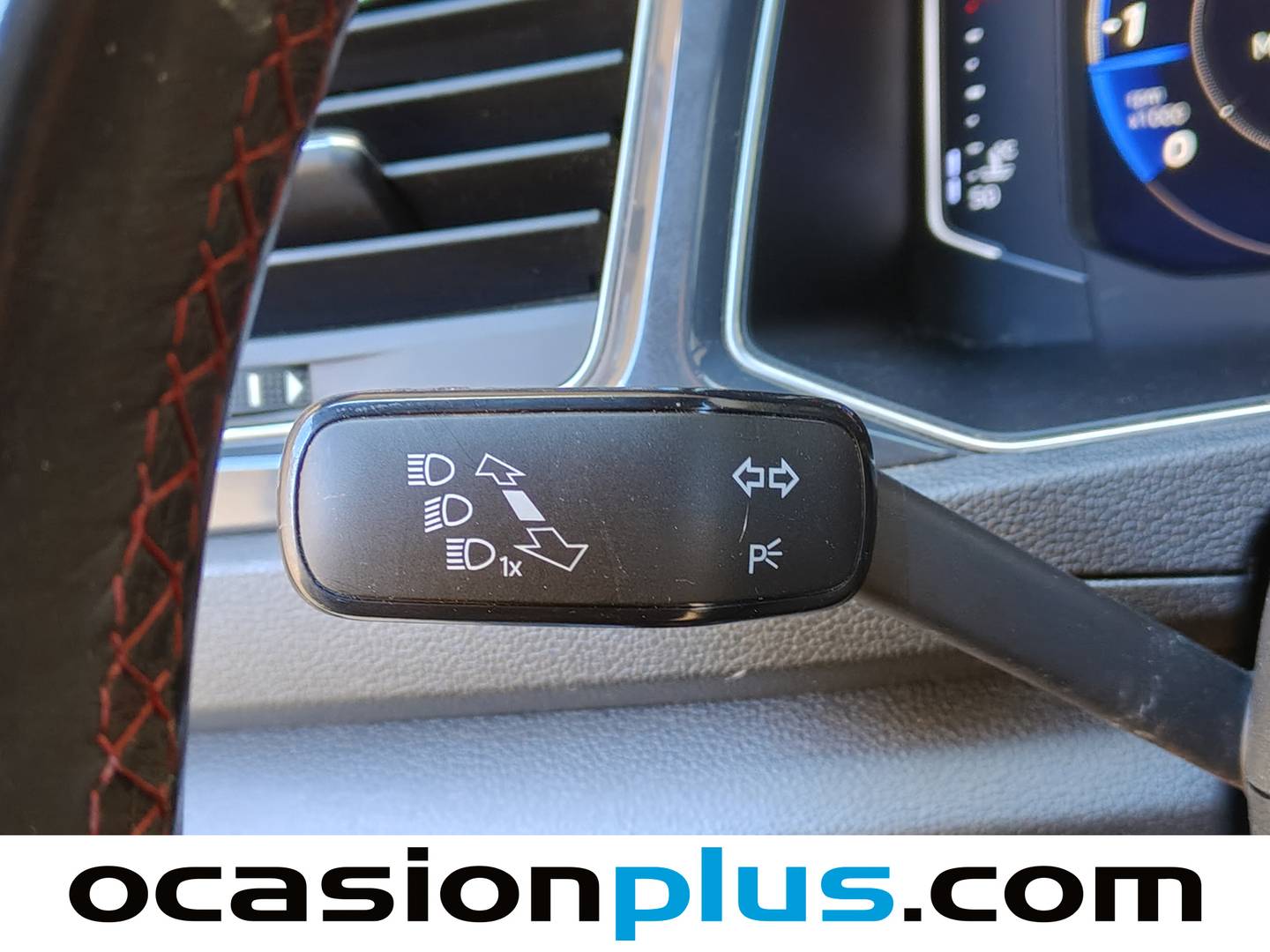 Foto Volkswagen T-Roc Volkswagen T-Roc Sport 1.6 TDI (115 CV)