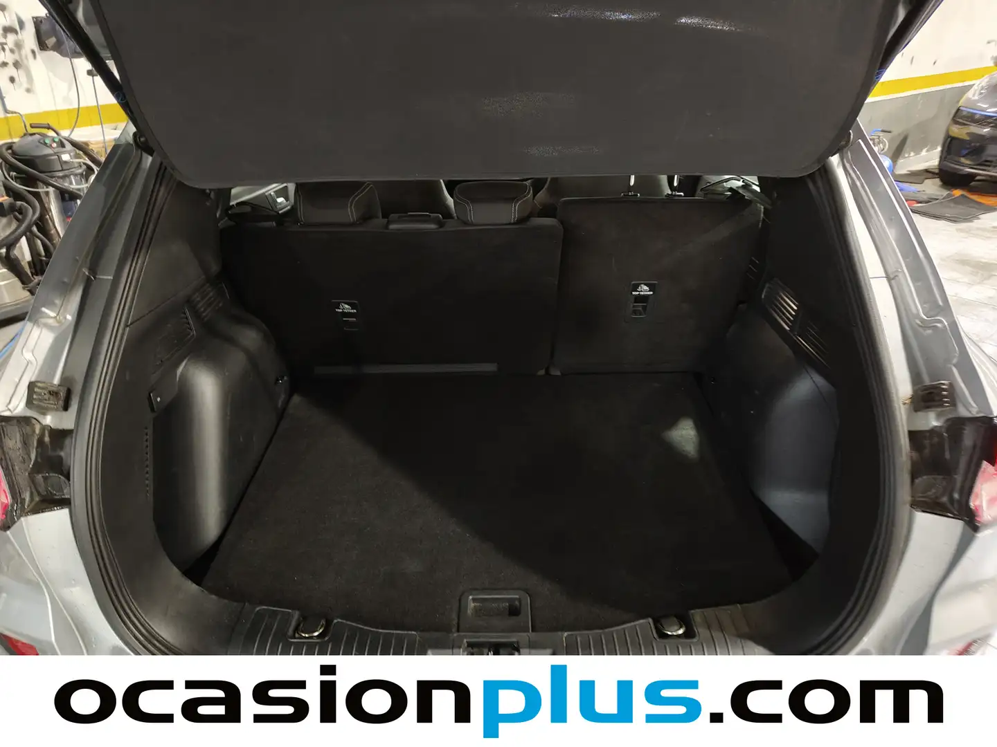 Foto Ford Kuga Ford Kuga 1.5 EcoBlue Trend (120 CV)