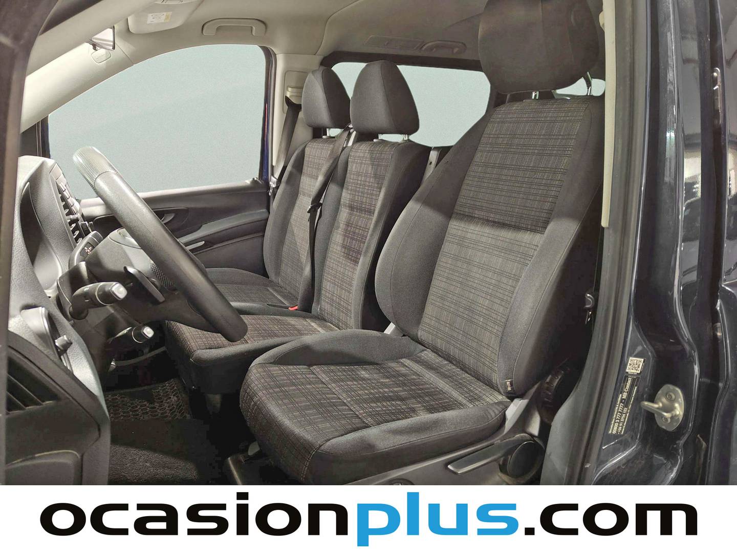 Foto asientos traseros Mercedes Vito Mercedes-Benz Vito 114 CDI Tourer Pro Larga (136 CV) 9 Plazas