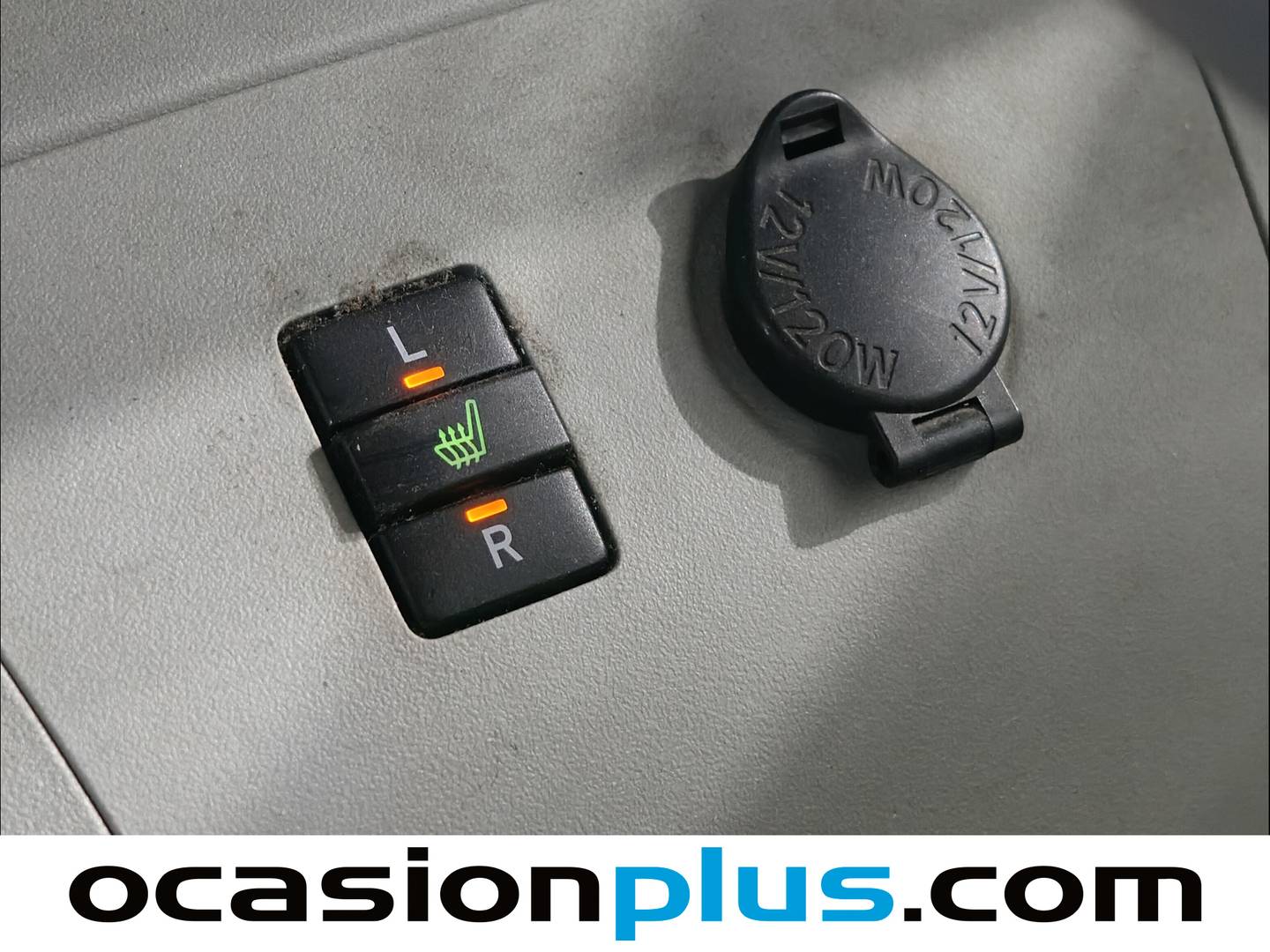 Extras y acabados del Toyota Prius Toyota Prius 1.8 HSD EXECUTIVE (136 CV)
