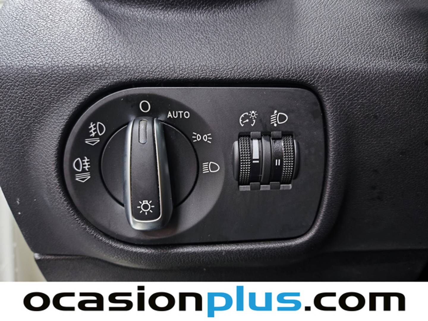 Extras y acabados del Audi A1 Audi A1 Attracted 1.6 TDI (90 CV)