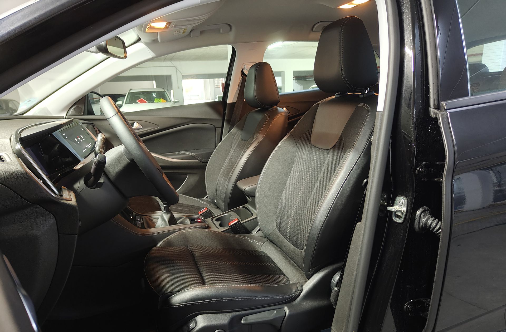 Opel Grandland 1.2 Turbo XHT GS - foto 16