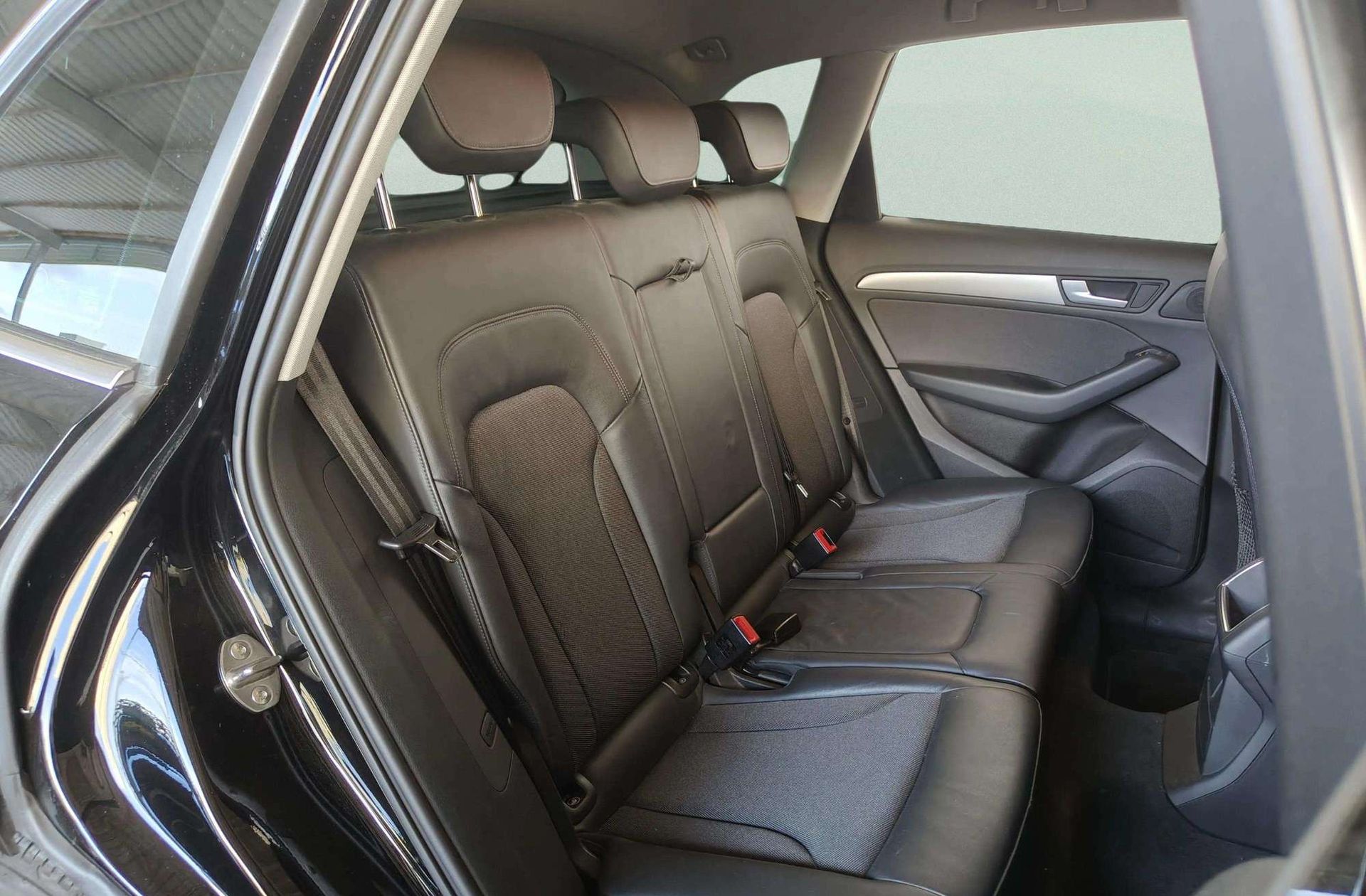 Audi Q5 S line edition 2.0 TDI ultra - foto 18