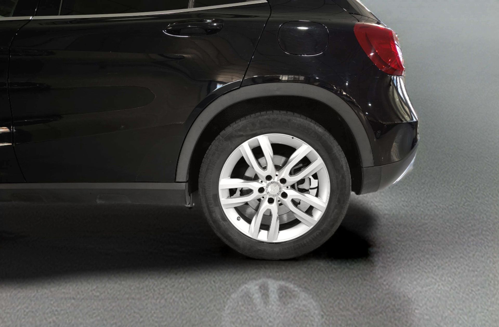 Mercedes-Benz GLA 200 d Urban - foto 33