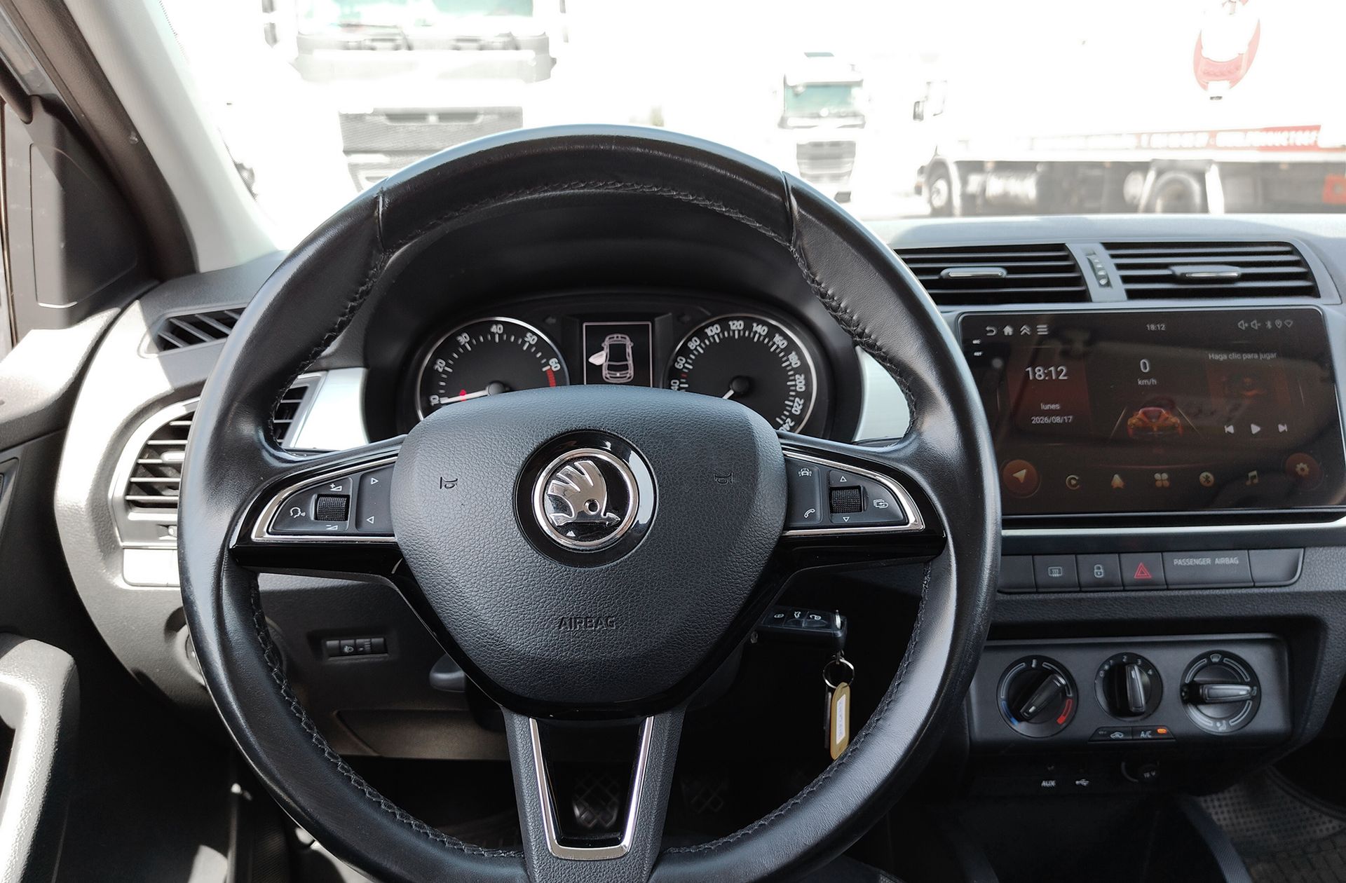 Škoda Fabia 1.0 MPI Like - foto 19