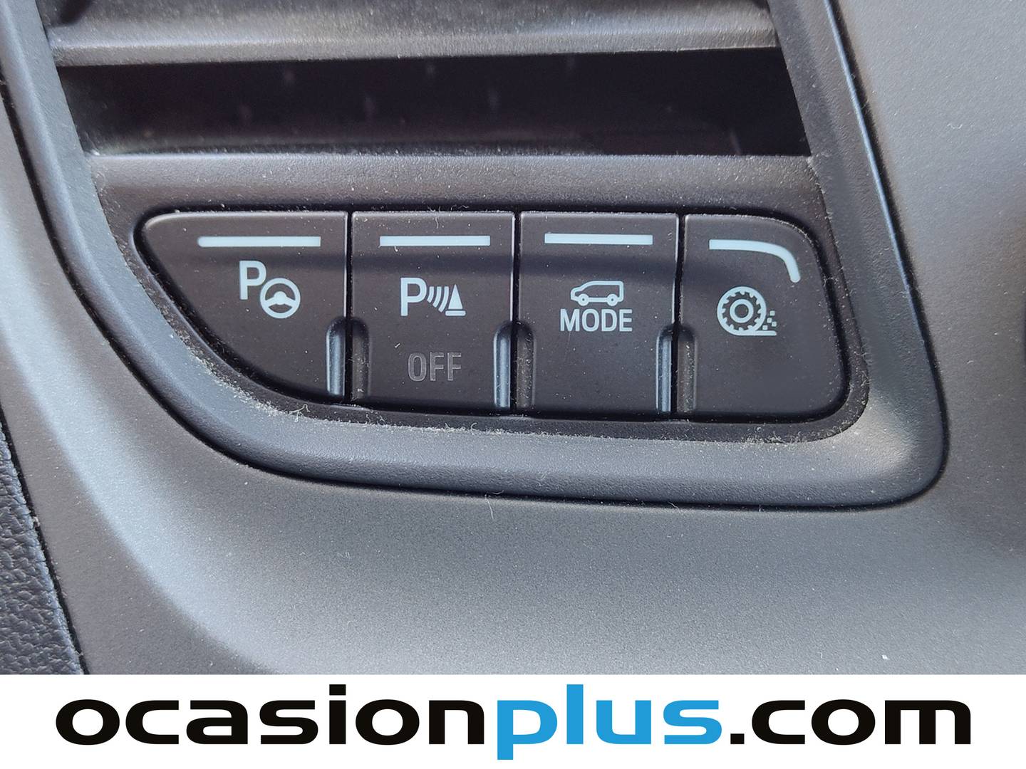Equipamiento del Ford Transit Ford Transit Furgon 350 DC L3H2 Trend FWD (130 CV) 7 Plazas