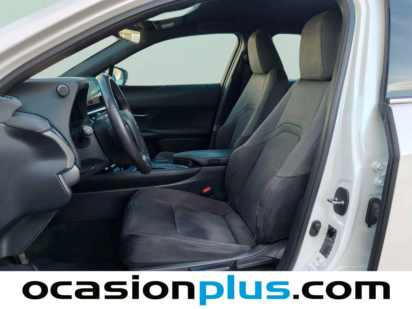 Foto asientos delanteros Lexus UX Lexus UX 250h Business City  (184 CV)