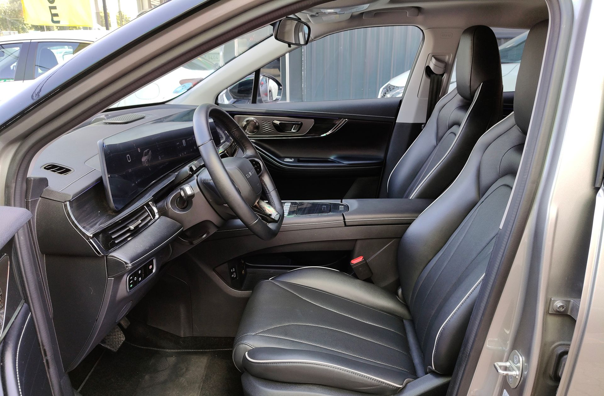 Omoda 5 1.6 T-GDi Premium - foto 11