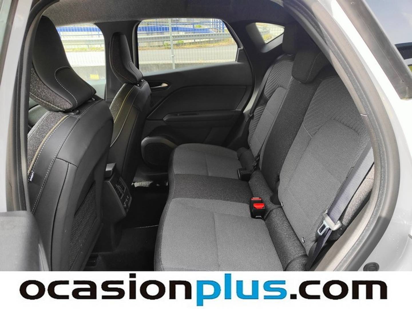 Foto Renault Captur Renault Captur Techno TCe 160 Mild Hybrid EDC  (160 CV)