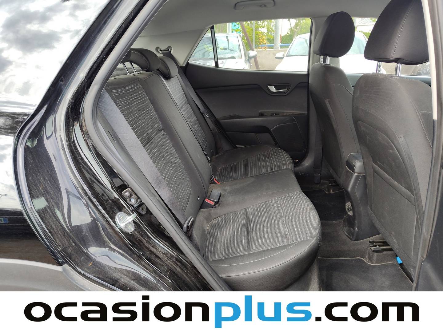 Foto KIA Stonic Kia Stonic 1.0 T-GDi MHEV Drive DCT (120 CV)