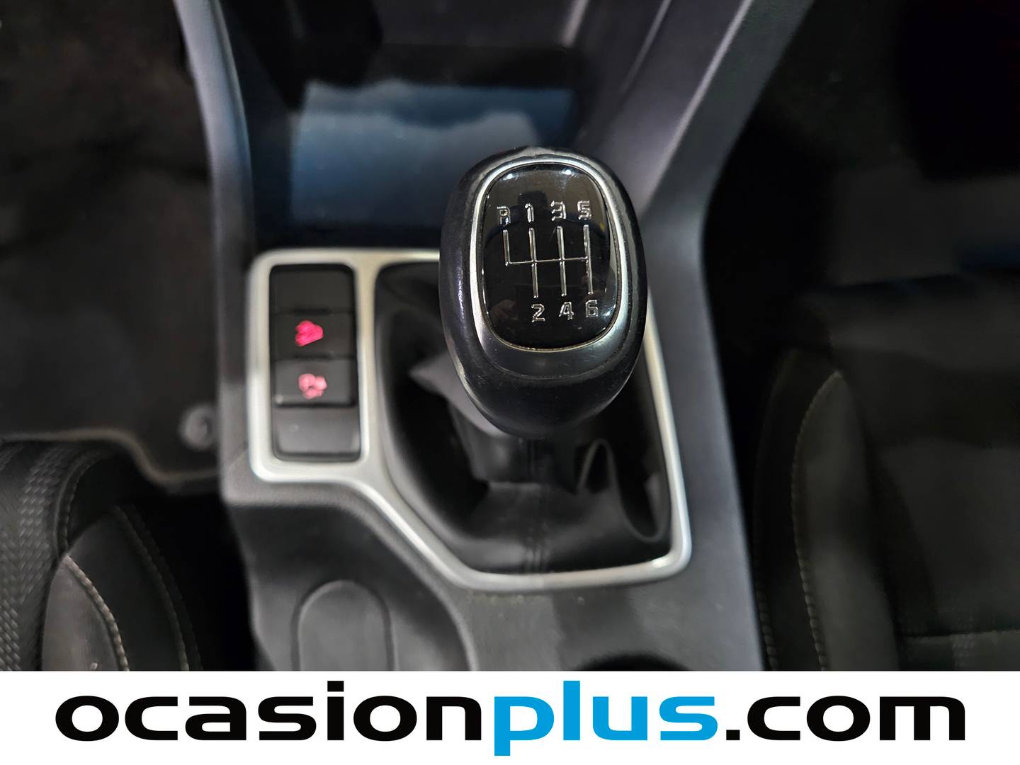 Foto KIA Sportage Kia Sportage 1.6 MHEV Business 4x2 DCT (136 CV)