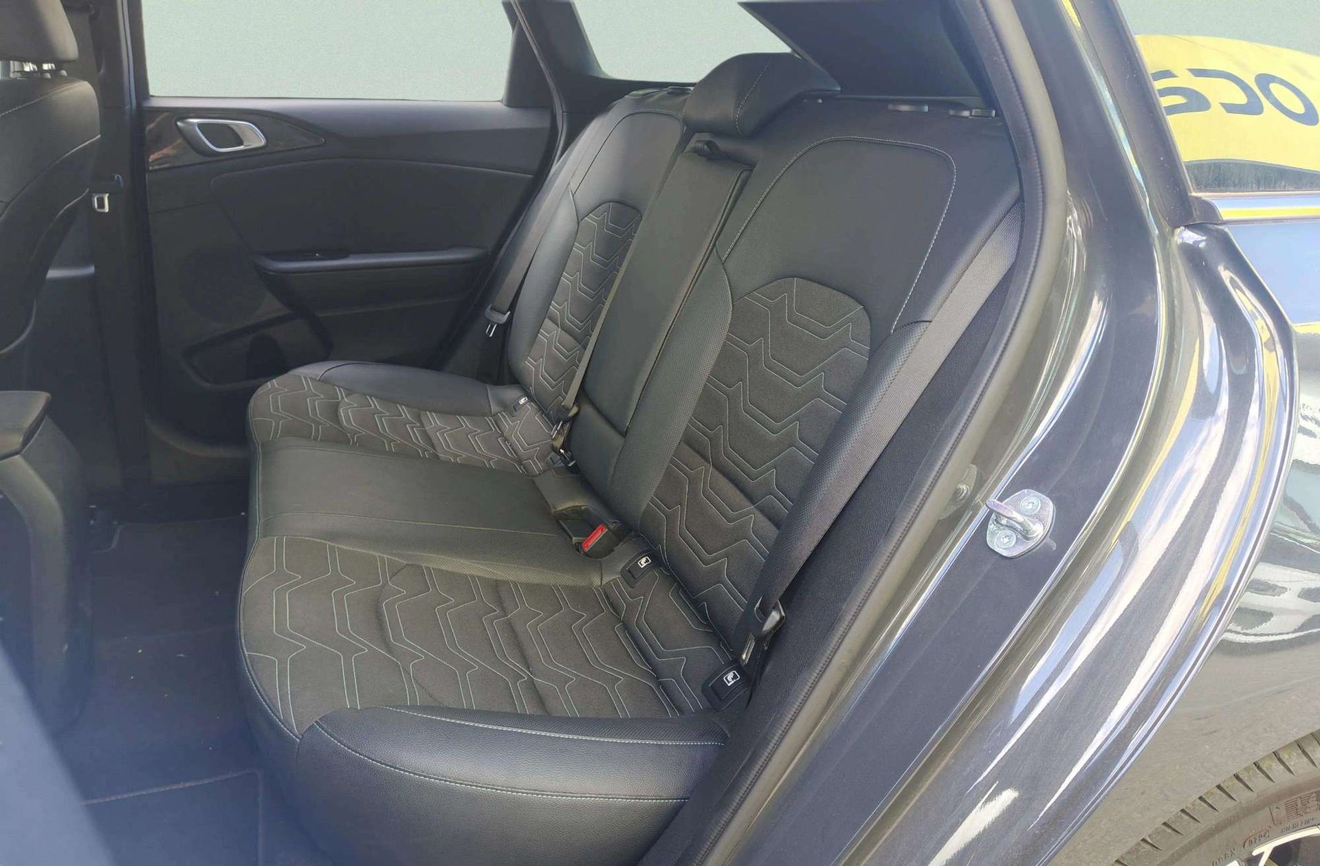 Kia Ceed 1.0 MHEV Style Edition DCT - foto 12