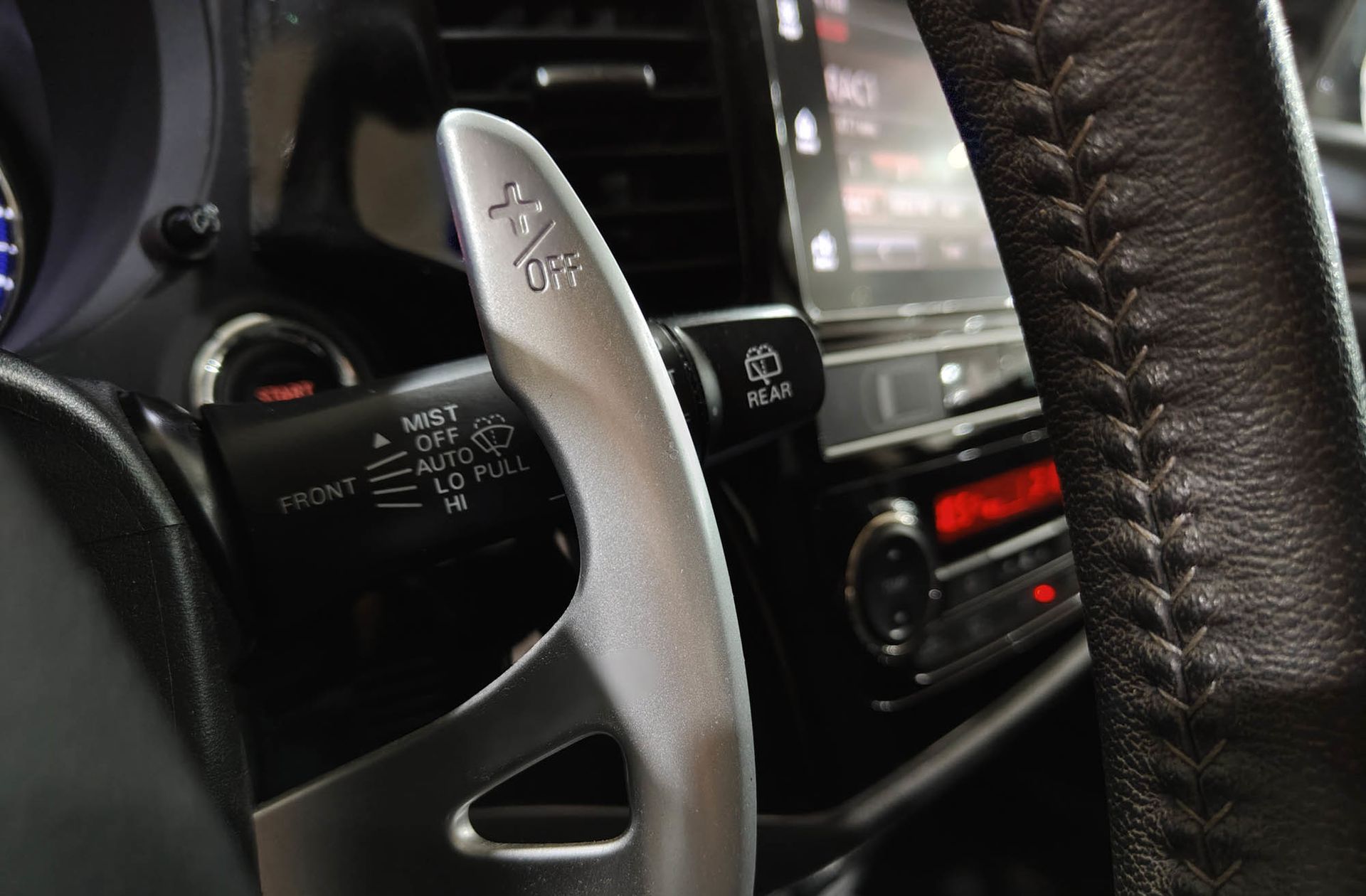 Mitsubishi Outlander 200 MPI Motion 2WD CVT 7 plazas - foto 28