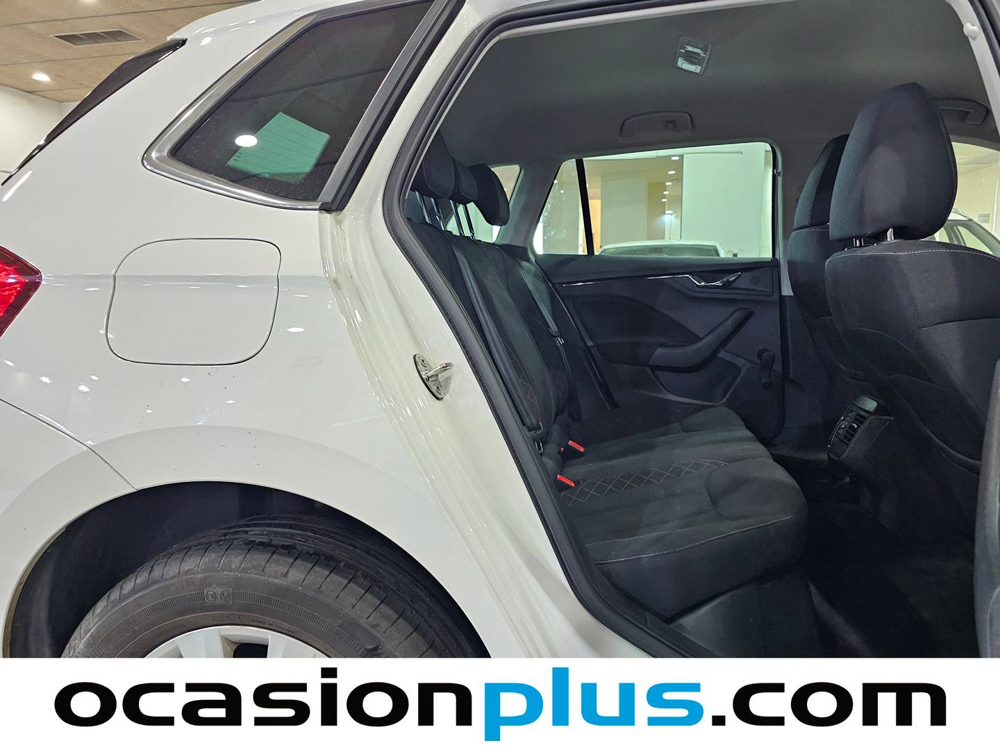 Foto Skoda Kamiq Skoda Kamiq 1.0 TSI Emotion DSG (110 CV)