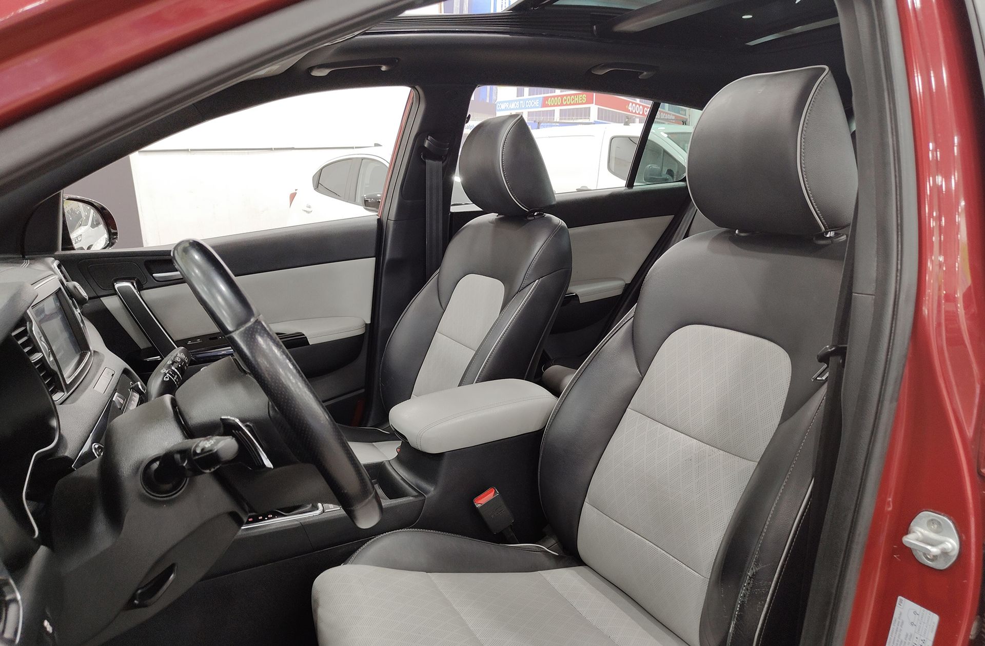 Kia Sportage 2.0 CRDi GT Line 4x4 - foto 14