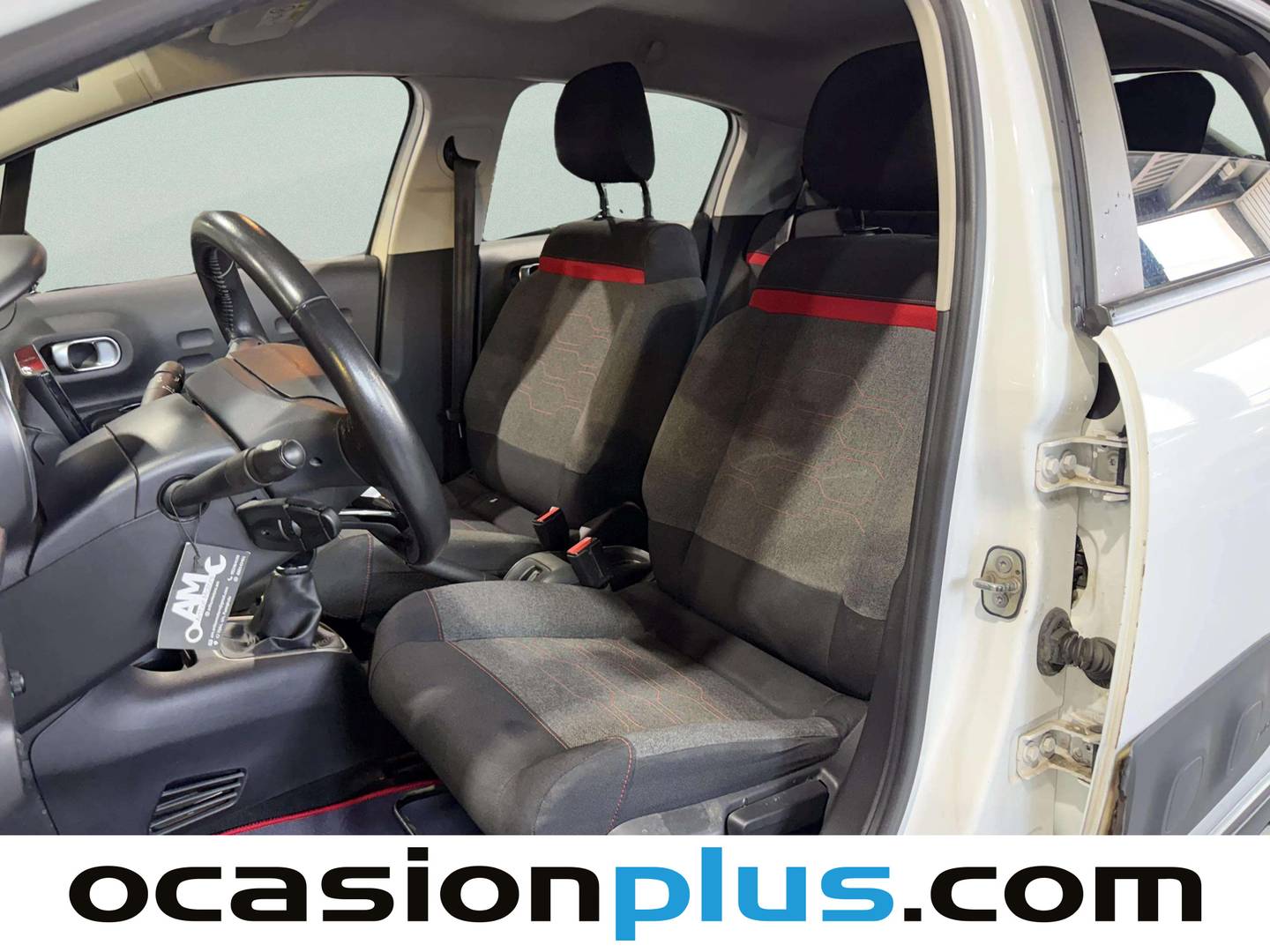 Foto asientos delanteros Citroën C3 Citroën C3 PureTech 82 Feel (83 CV)